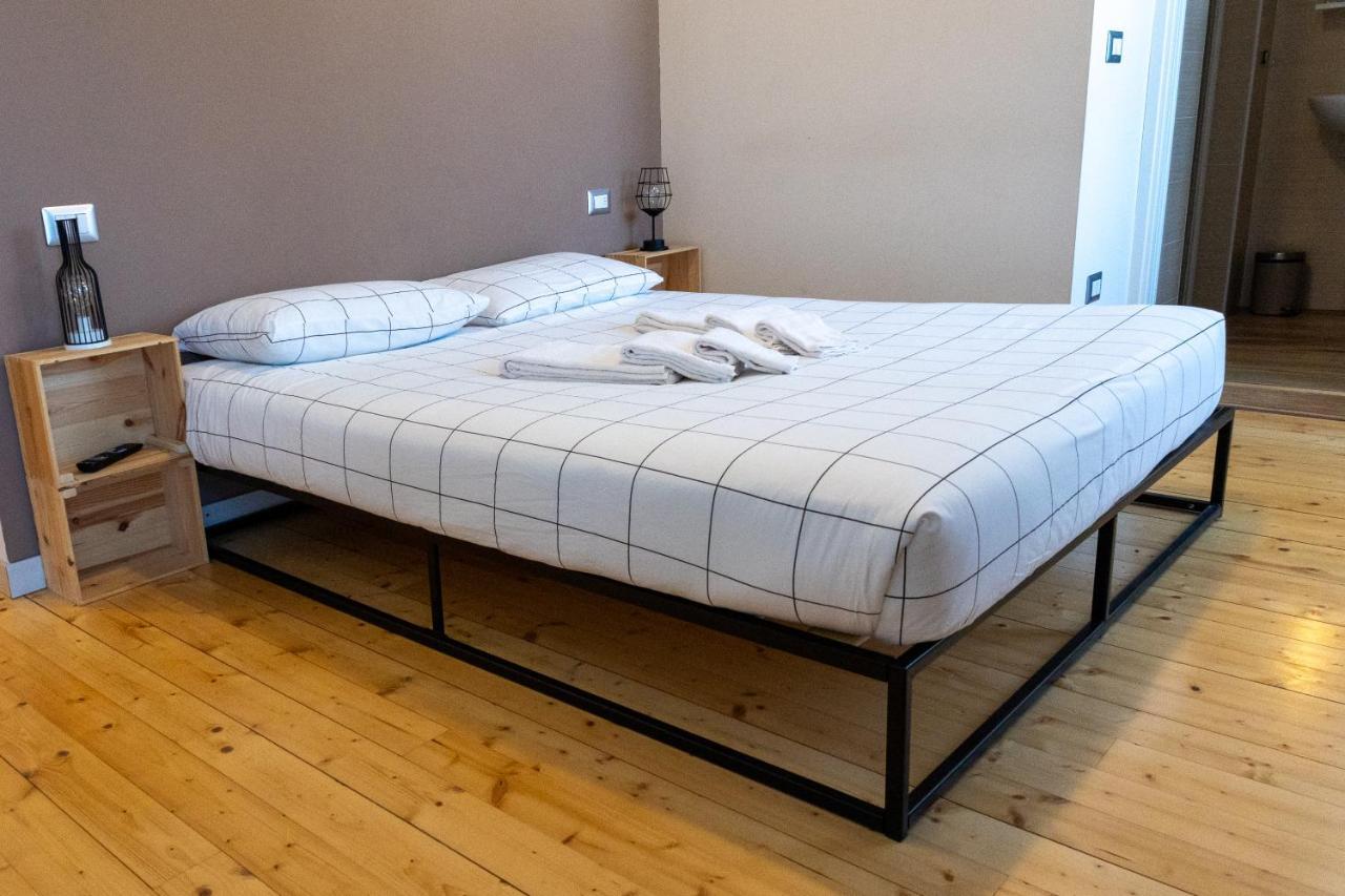 La Stazione Bed & Breakfast Trontano ภายนอก รูปภาพ